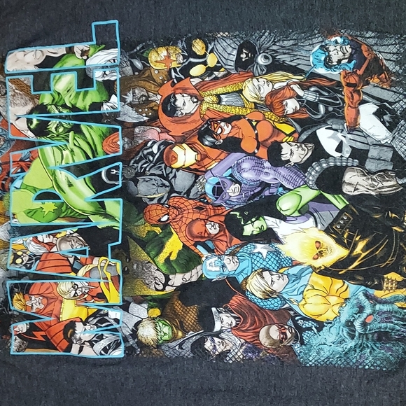 MARVEL ALL STARS TSHIRT SIZE XL EUC - Picture 3 of 5